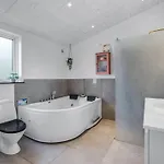 Fin - 150m From The Sea By Interhome בית נופש *